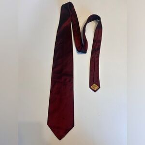 Donna Karan Signature Men’s All Silk Tie